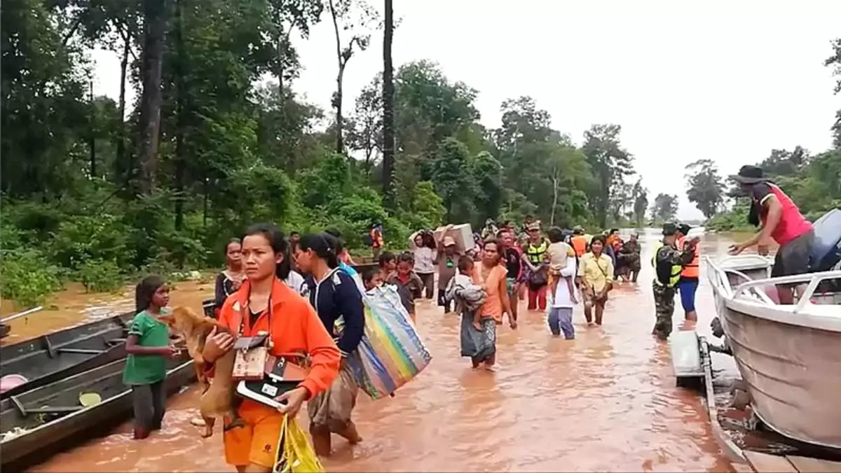 Laos\'da Enerji Yatırımı Afete Dönüştü: 19 Kişi Öldü, Binlerce Kişi Mahsur