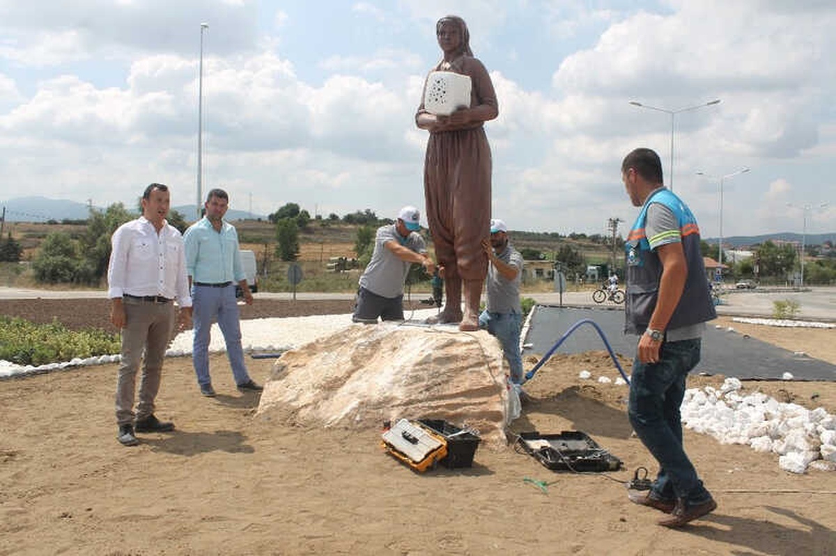 Manyas\'ta Peyzaj Çalışmaları Yapılıyor