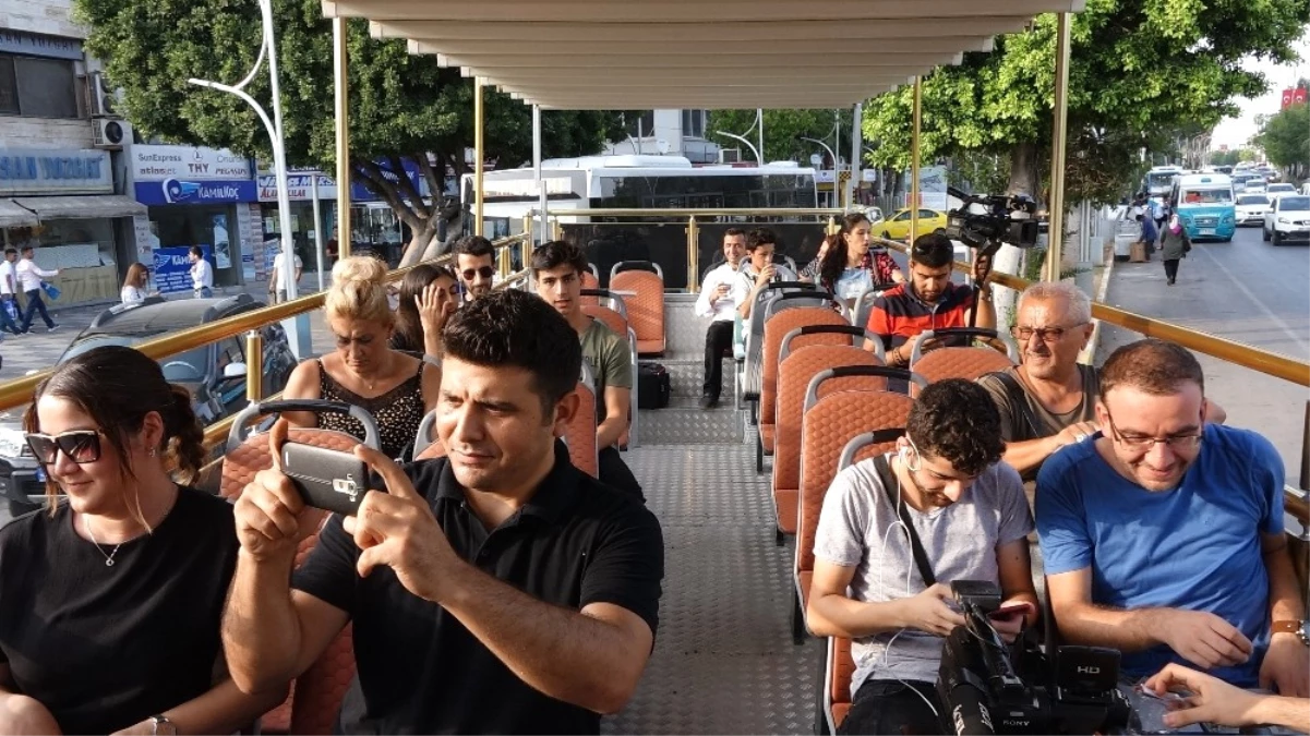 Mersin Sahillerinde "Üstü Açık Otobüs" Seferleri Başladı