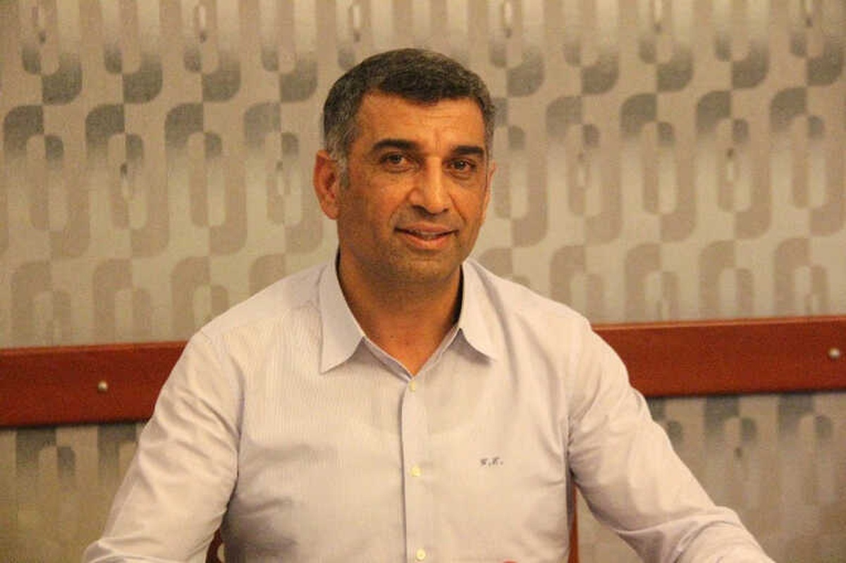 Milletvekili Erol, Maaşının Yarısını Elazığspor\'a Bağışladı