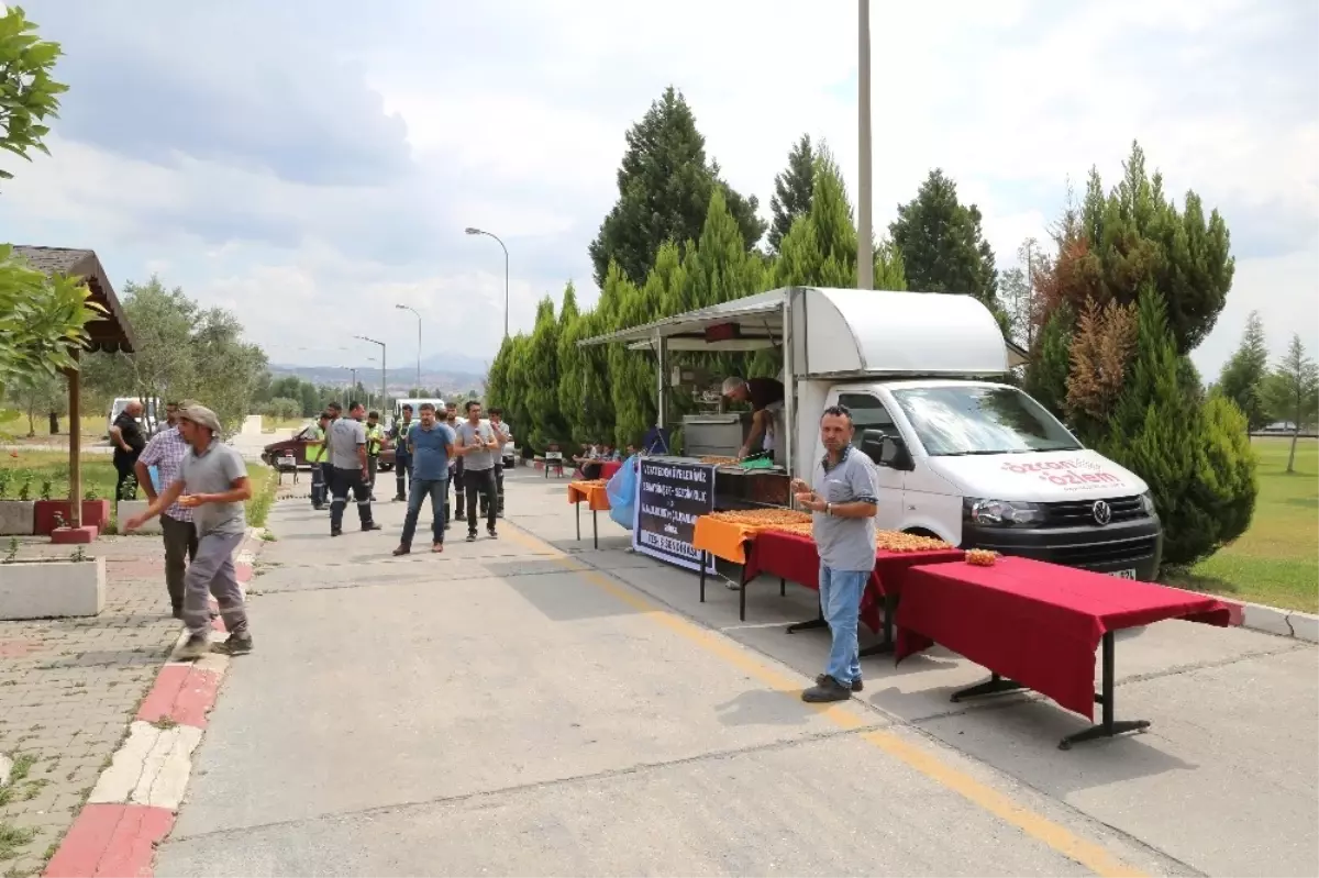 Ölen Santral İşçileri İçin Lokma Döktürdüler