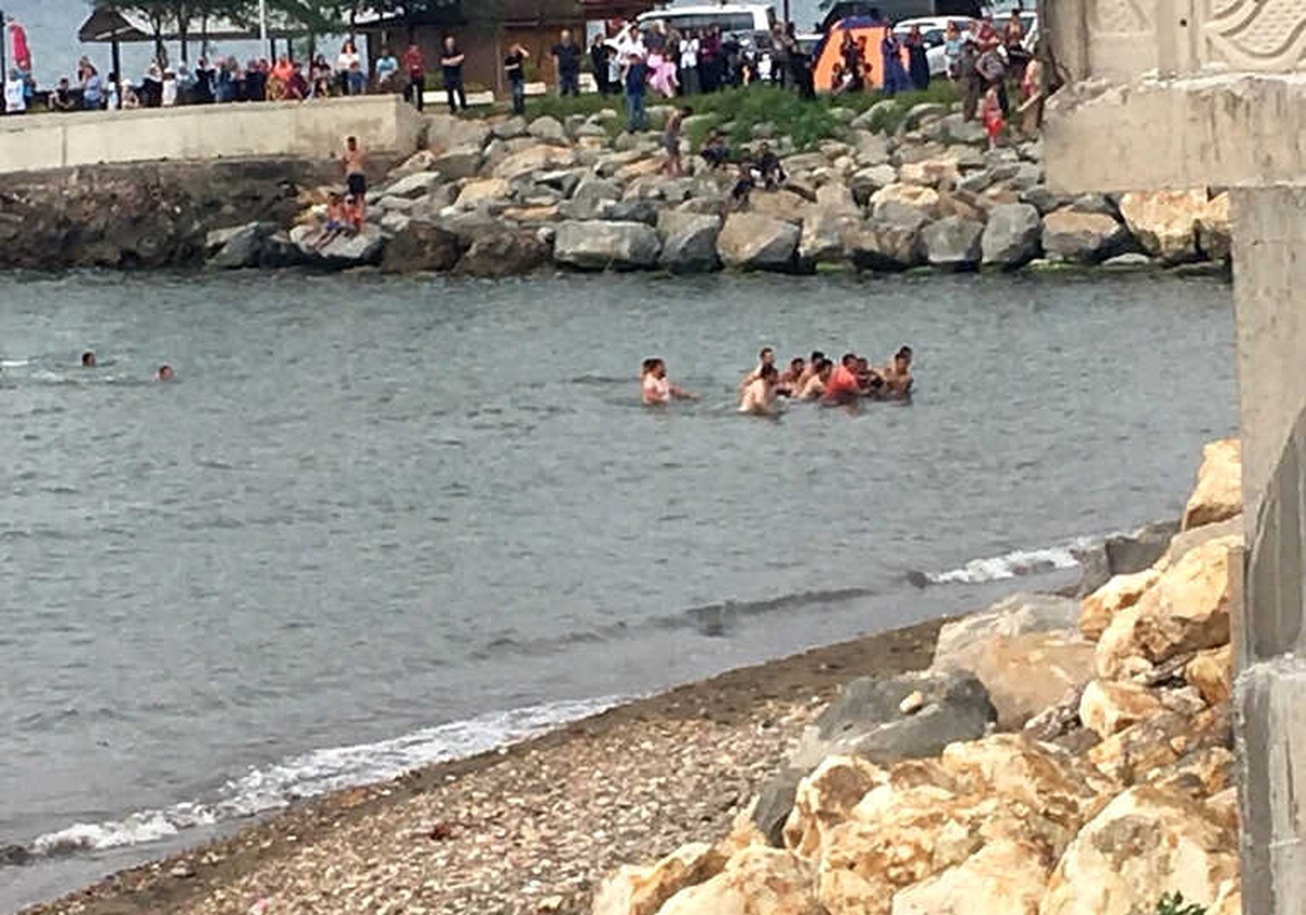 Ordu\'da 3 Kişi Boğulma Tehlikesi Geçirdi