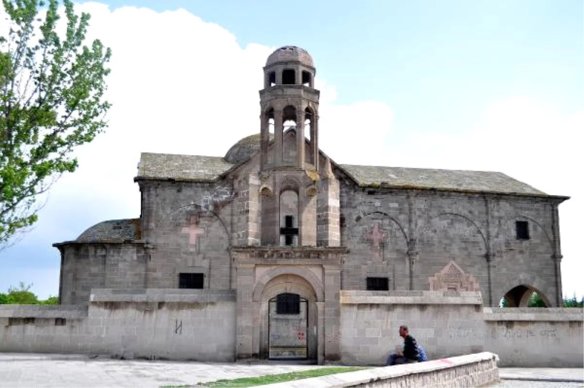 Osmanlı\'nın Yaptırdığı Kilise İçin Restorasyon Talebi