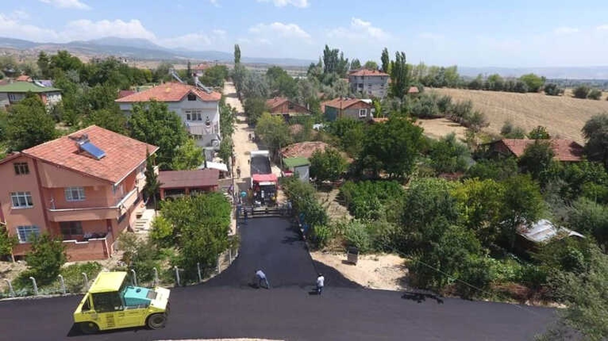 Sokakları Asfaltlanan Mahalleli Kurban Kesti