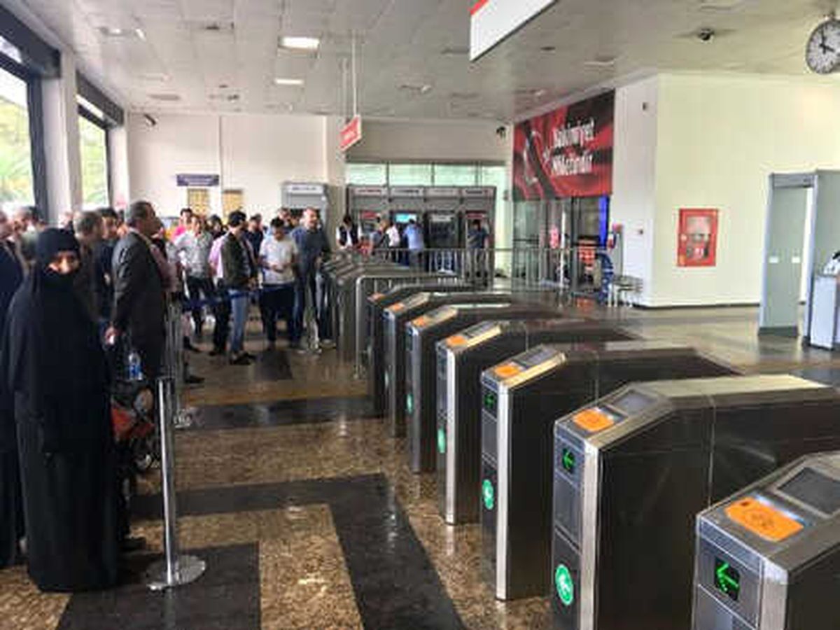 Su Baskını Metro Seferlerini Durdurdu (1)