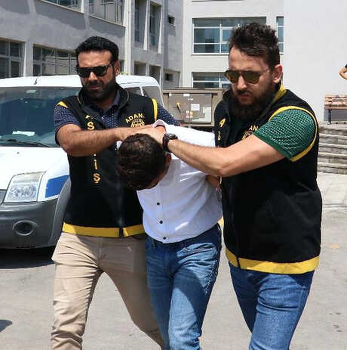 Uyuşturucu Almaya Giden 4 Arkadaşı Gasp Ettiler