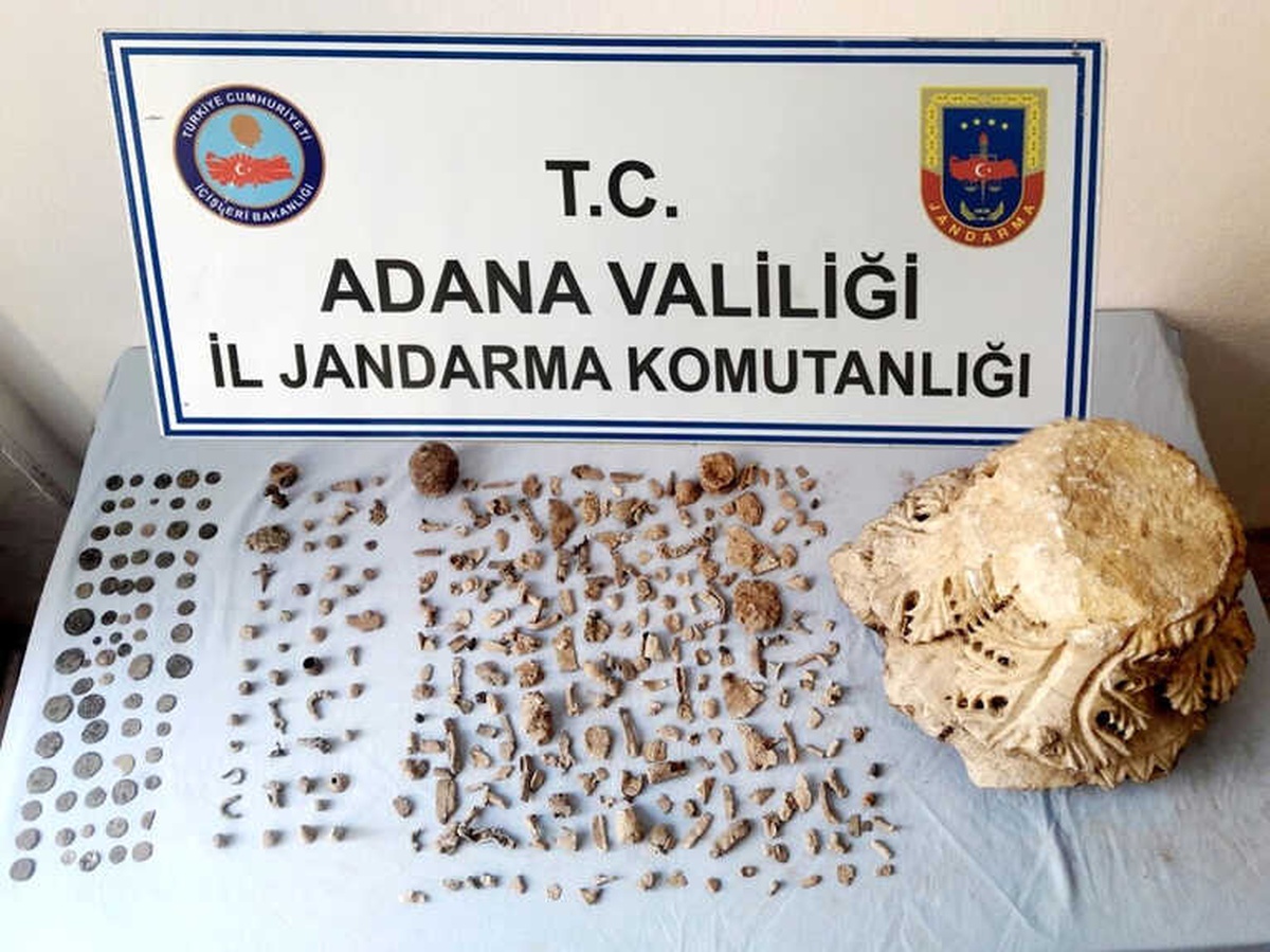 Adana\'da Tarihi Eser Kaçakçılarına Operasyon