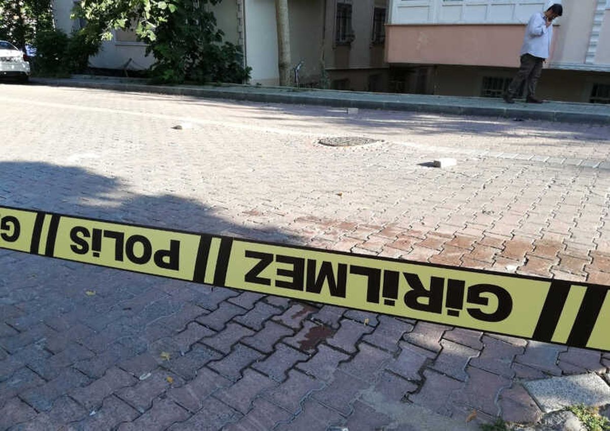 Avcılar\'da Koca Dehşeti: 1 Ölü, 1 Yaralı