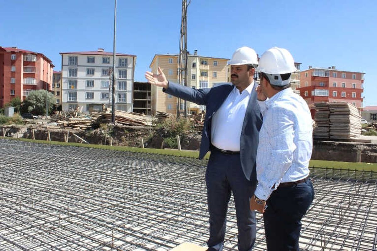 Başkan Orhan İlçedeki Yatırımları Gezdi