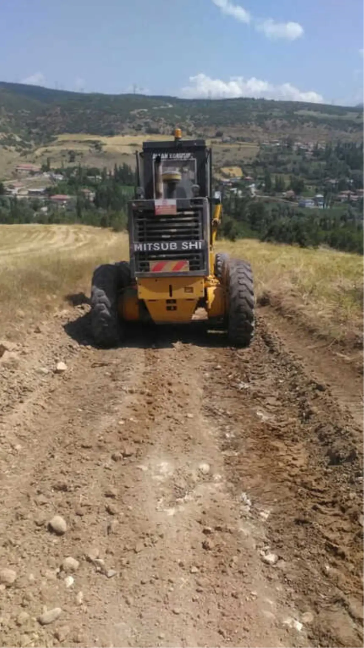 Develi\'de Kırsal Mahalleler İçin Yol Çalışması Yapılıyor