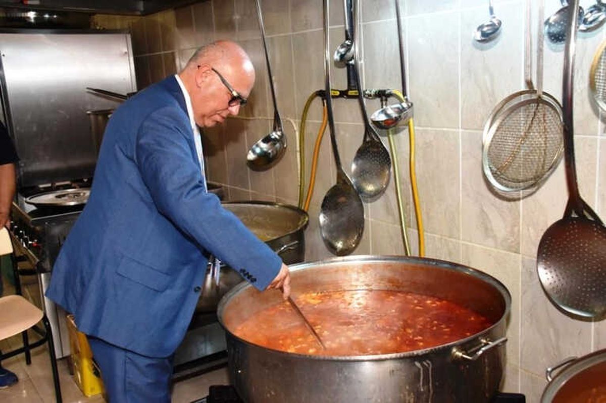 Dost Eli Aşevi\'nden İhtiyaç Sahiplerinin Sofrasına