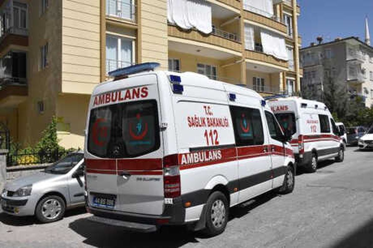 Emekli Öğretmen Tüfekle İntihar Etti
