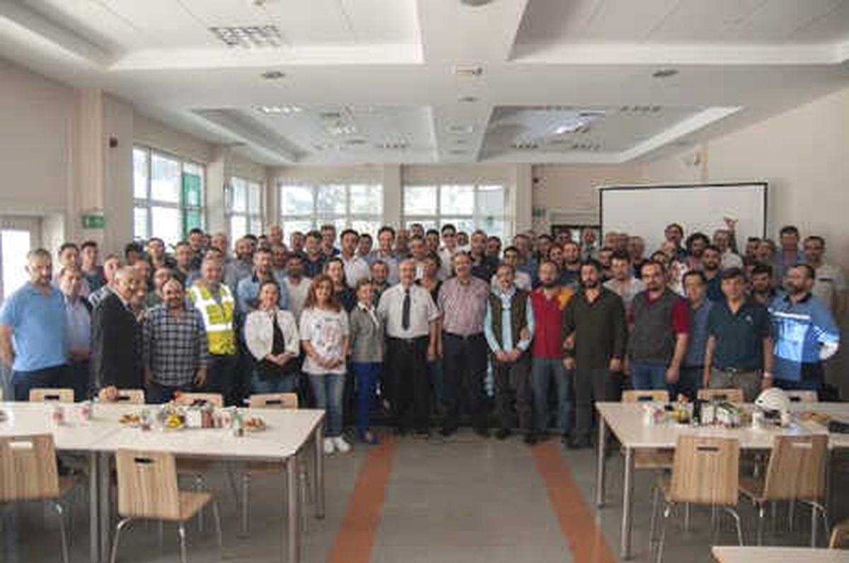 Fabrika Çalışanlarından \'İş Sağlığı ve Güvenliği\' Klibi