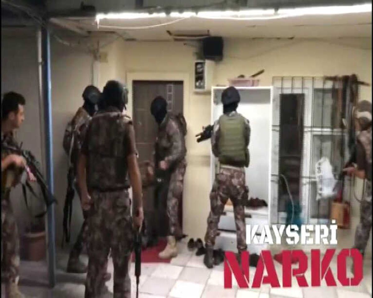 Özel Harekat Destekli Uyuşturucu Operasyonu: 17 Gözaltı