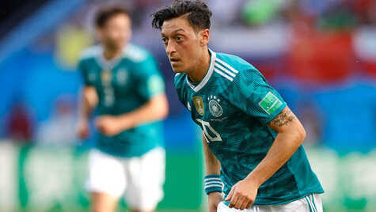 Türk Stk Temsilcileri: Özil\'in Anlattıkları, Günlük Hayatın Bir Parçası
