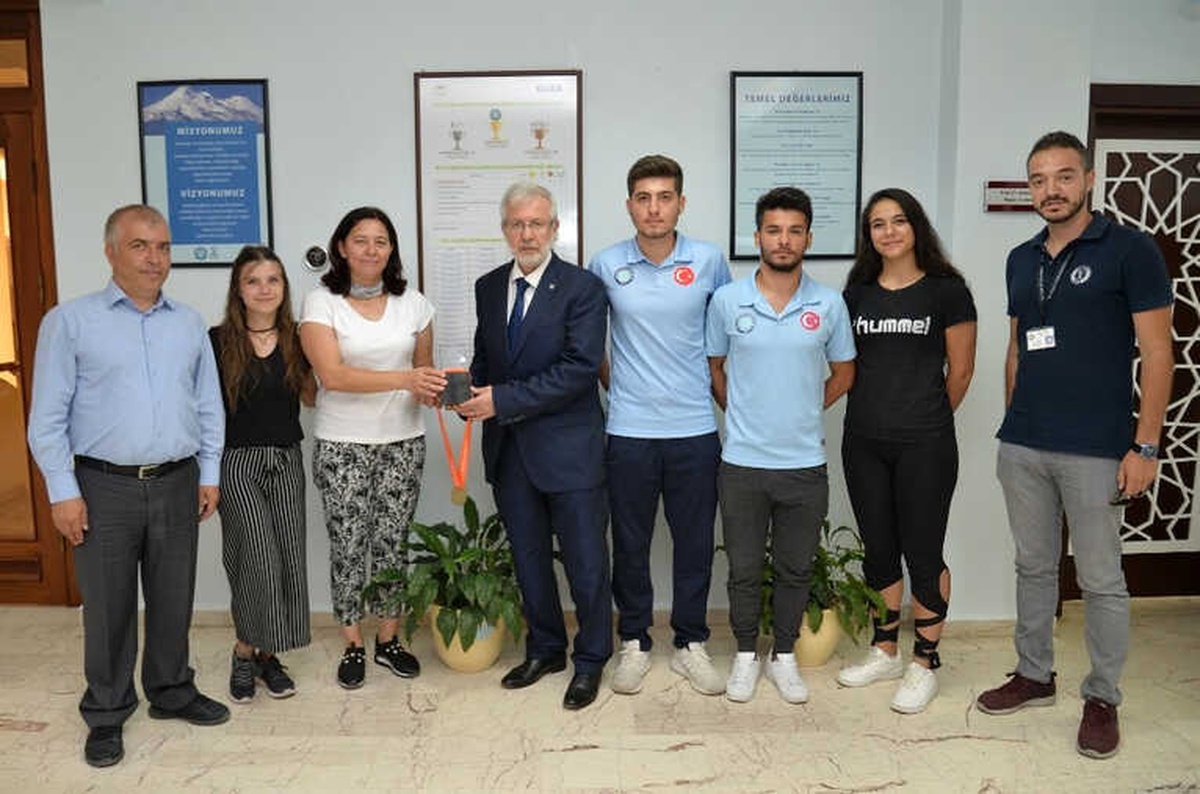 Ulcay, Avrupa\'ya Damga Vuran Sporcuları Ağırladı