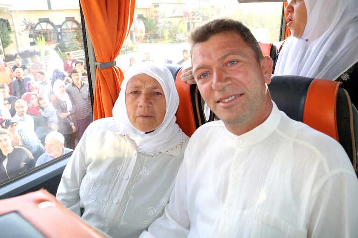 Yozgat\'tan İlk Hac Kafilesi Yola Çıktı