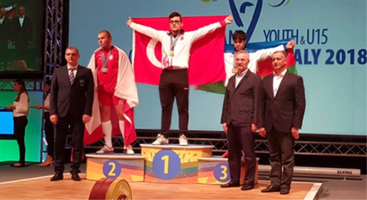 Bakan Kasapoğlu\'ndan Avrupa Şampiyonu Onur Demirci\'ye Tebrik