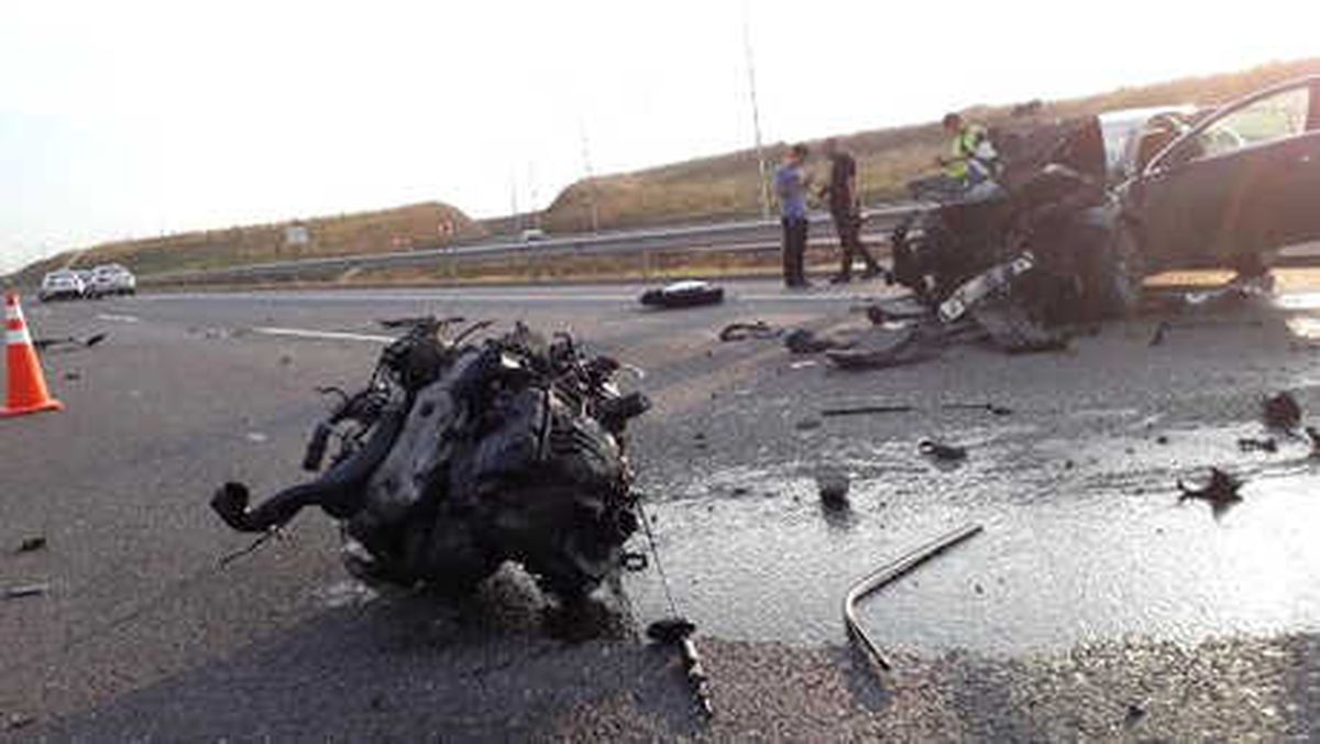 Başakşehir\'de Trafik Kazası: 2 Yaralı