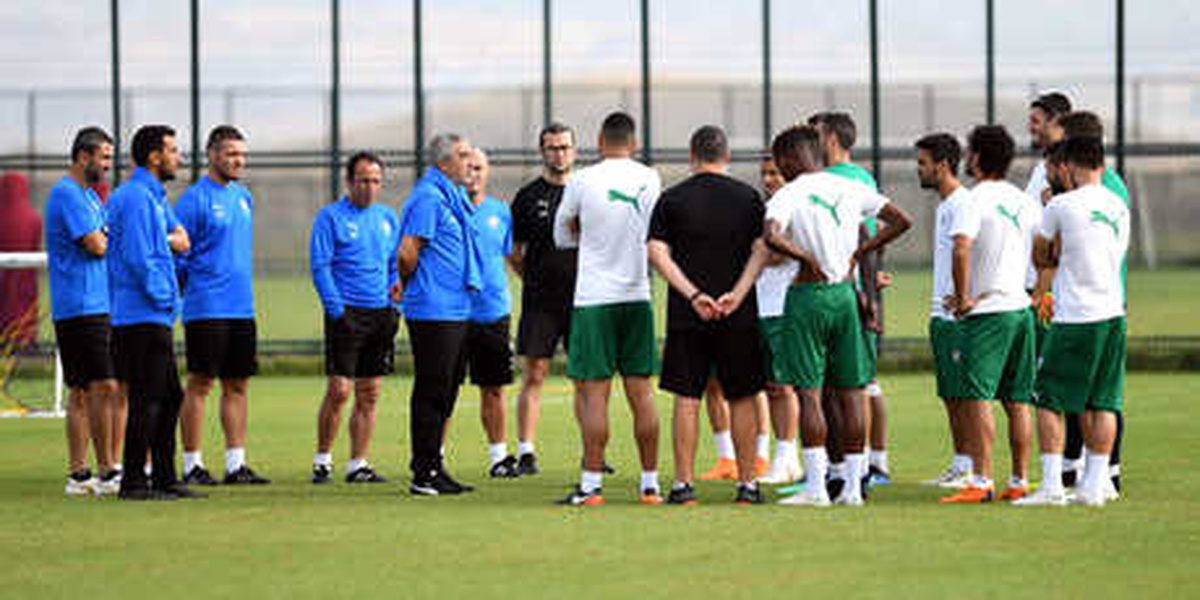 Bursaspor\'da Yeni Sezon Kadrosu Şekilleniyor