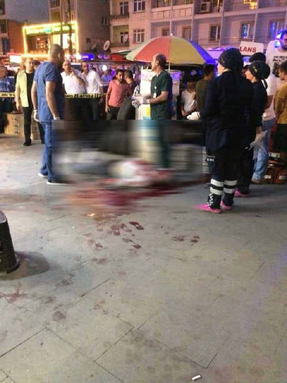 Cadde Ortasında Başından Vurularak Öldürüldü