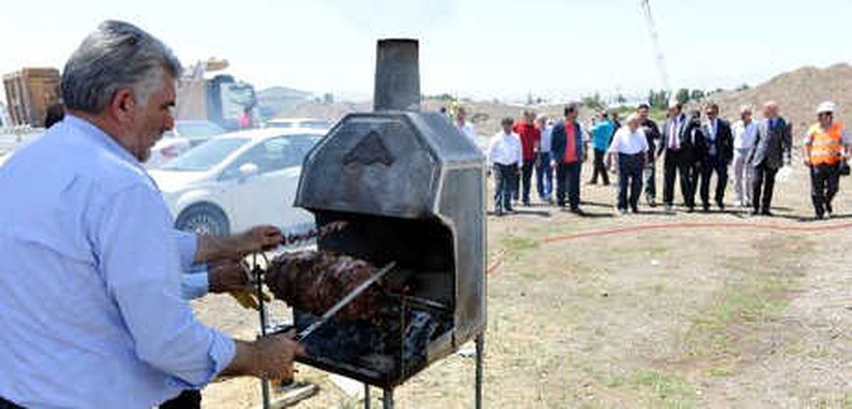 Cağ Kebaplı Temel Atma Töreni