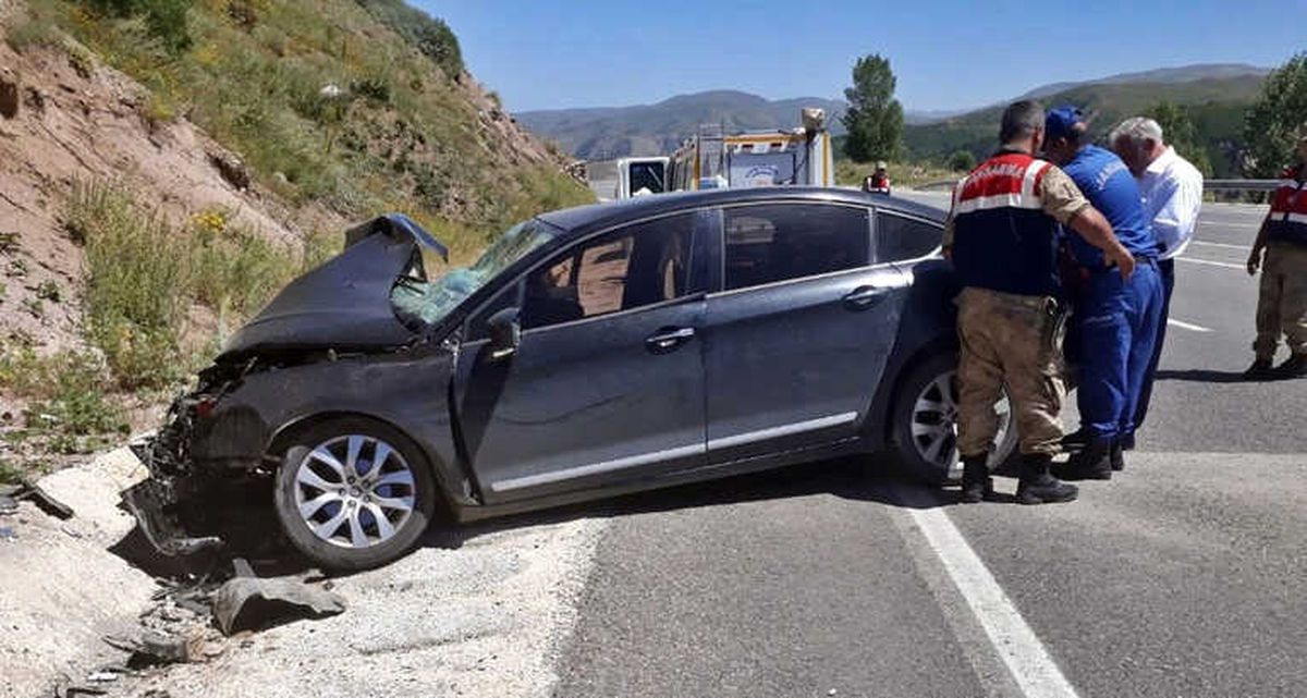 Erzincan\'da Trafik Kazası: 1 Ölü
