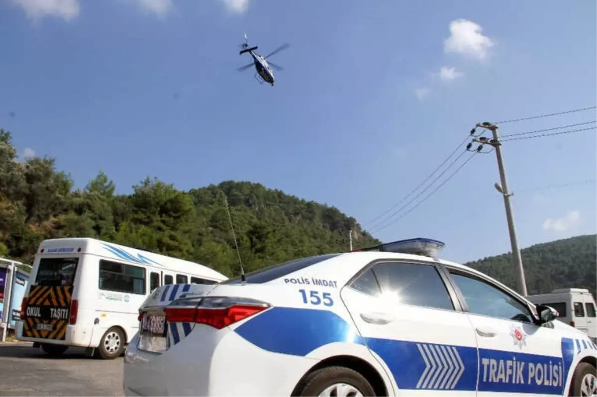 Fethiye\'de Helikopter ile Havadan Trafik Denetimi