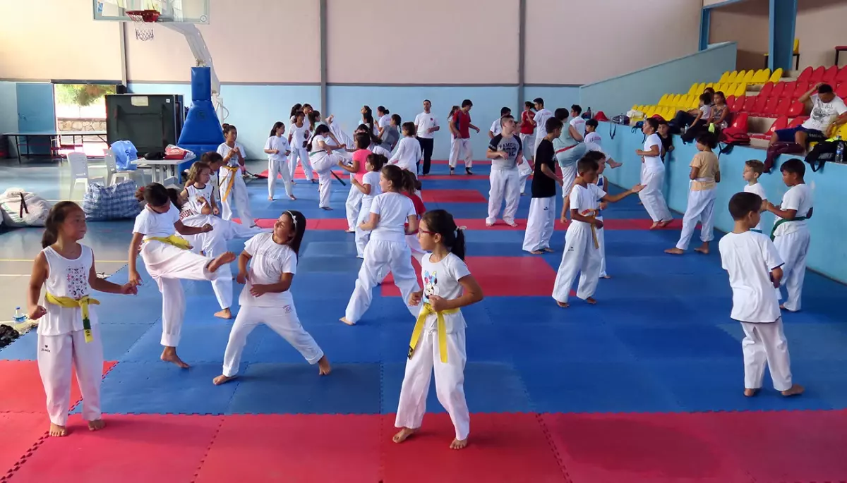 Foça Taekwondo 12 Ay Çalışıyor