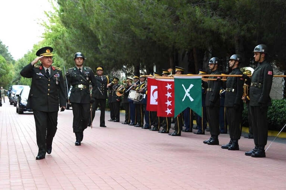 Genelkurmay Başkanı Orgeneral Güler, İzmir\'de Birlikleri Denetledi