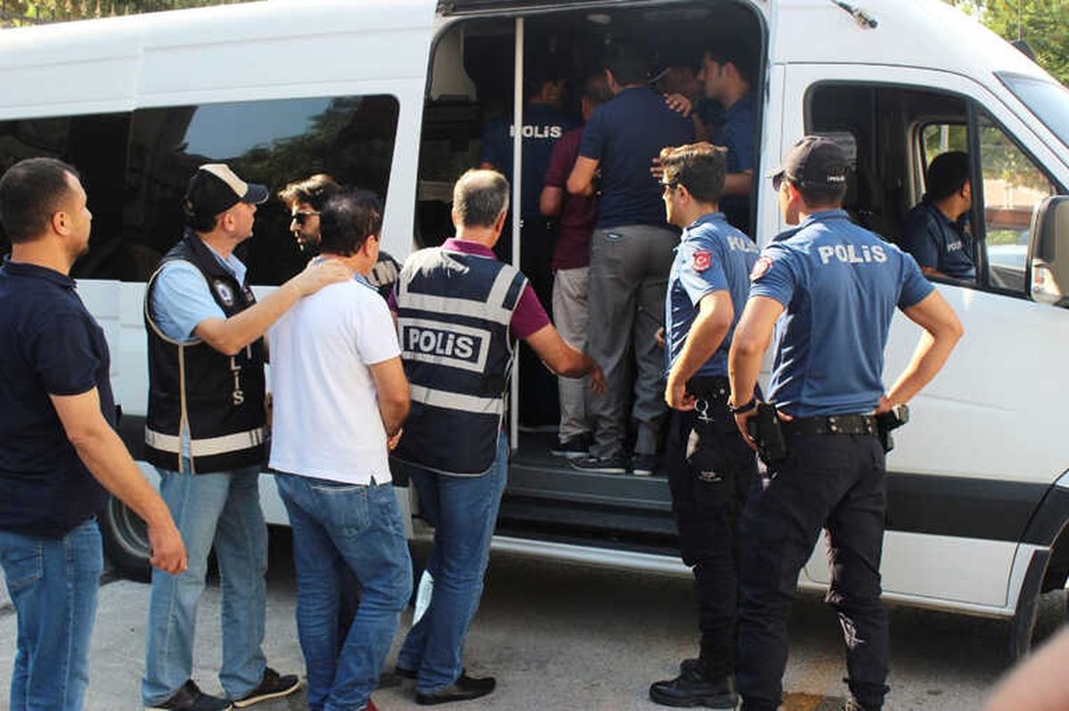 Hatay ve Adana\'da Sahte Para Operasyonu: 12 Gözaltı