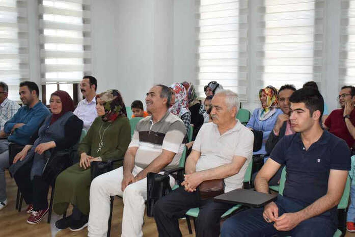 Kent Konseyi Malatyalı Şair ve Yazarları Tanıtmaya Devam Ediyor