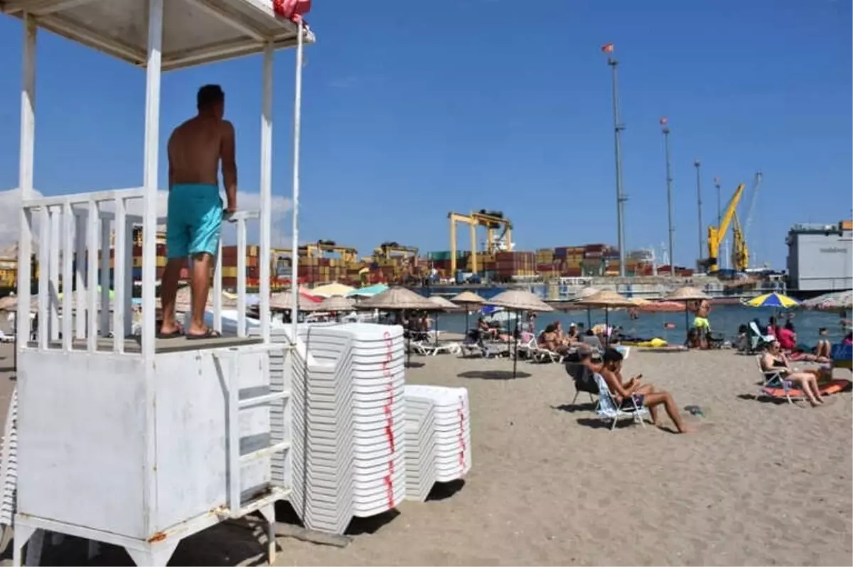 Mutlukent Halk Plajı\'na Yoğun İlgi