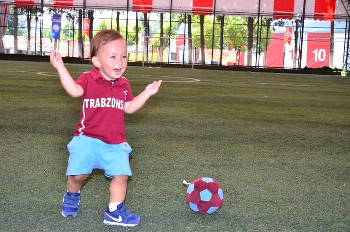 Dünyanın En Genç Transferi \'Bordo\' Çalışmalara Başladı