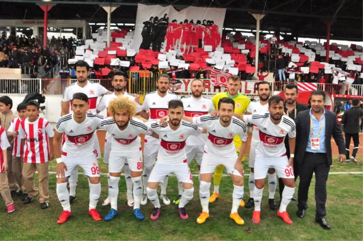 Petrolspor\'da 13.Transfer Burak Sarı...