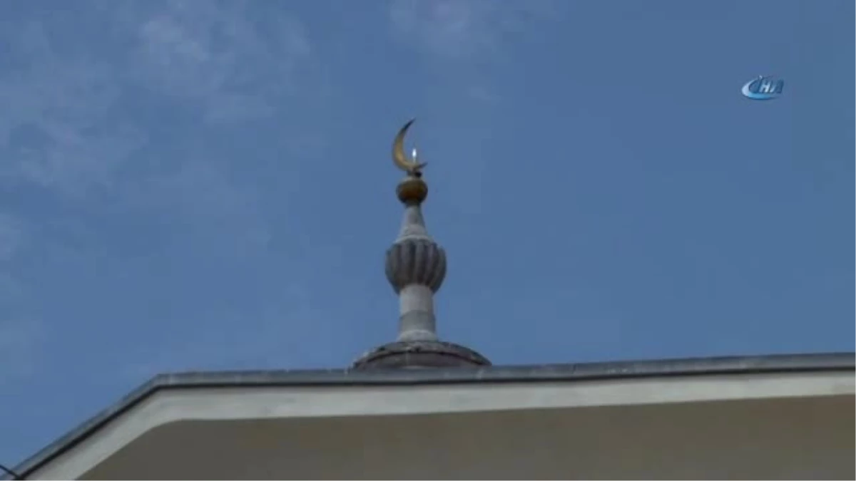 Restorasyon Çalışması Tamamlanan Tarihi İlyas Çelebi Cami İbadete Açıldı