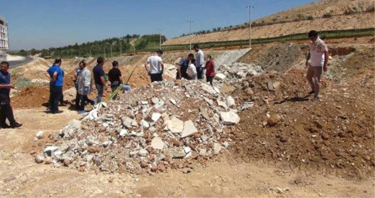 Başı Koparılmış Halde Toprağa Gömülü Bulunan Çocuğun Annesi Gözaltında, Baba Kayıp!