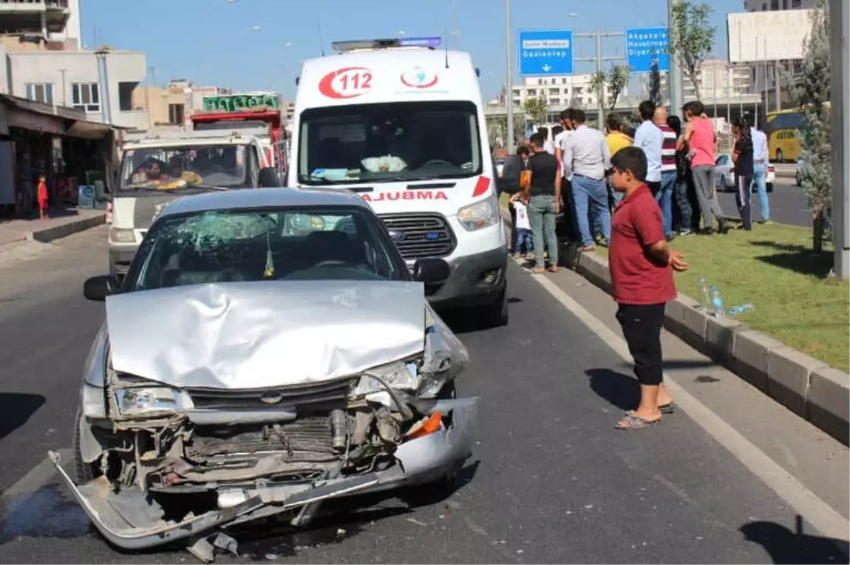 Şanlıurfa\'da Trafik Kazası: 4 Yaralı