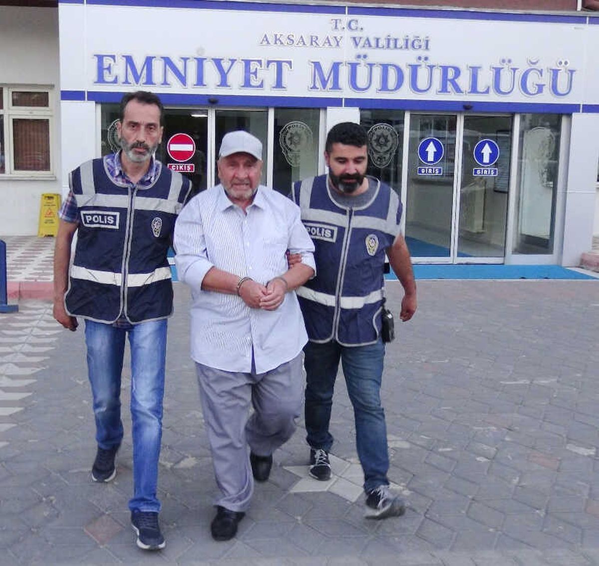 Türkiye\'yi Dolandıran 80\'lik Binbir Surat Aksaray\'da Yakalandı
