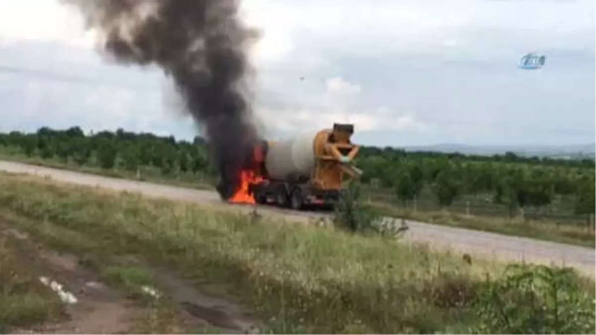 Beton Mikseri Alev Topuna Döndü