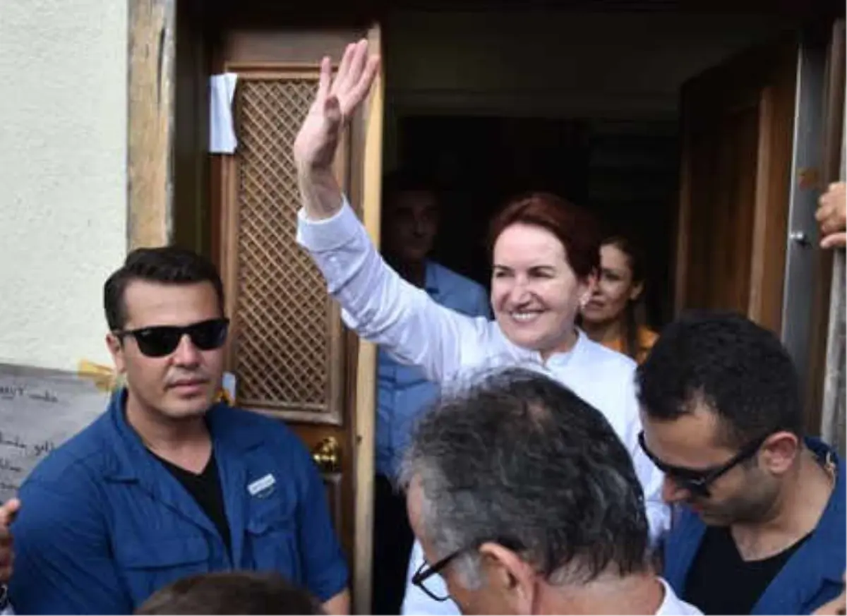 Fotoğraflar// Meral Akşener: Pazartesi Günü Genel Merkezimizde Olacağım (1)