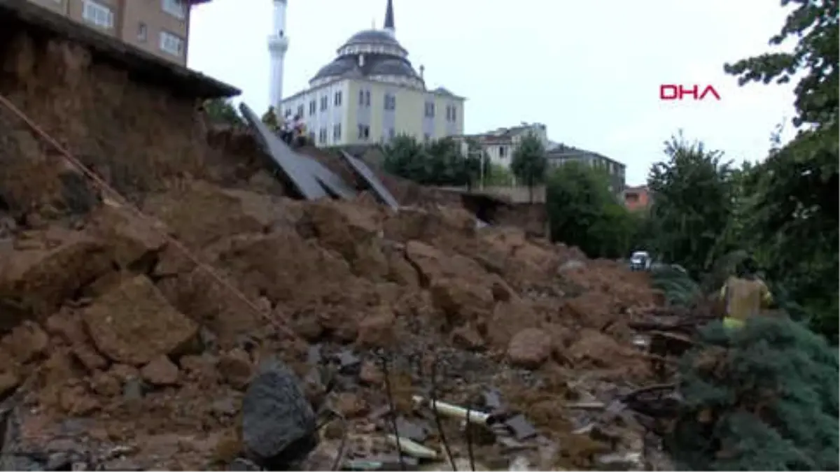 İstanbul Sancaktepe\'de Okul Duvarı Çöktü