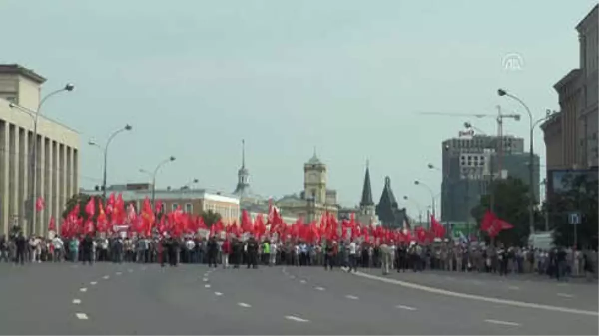 Rusya\'da Emeklilik Reformu Protestosu