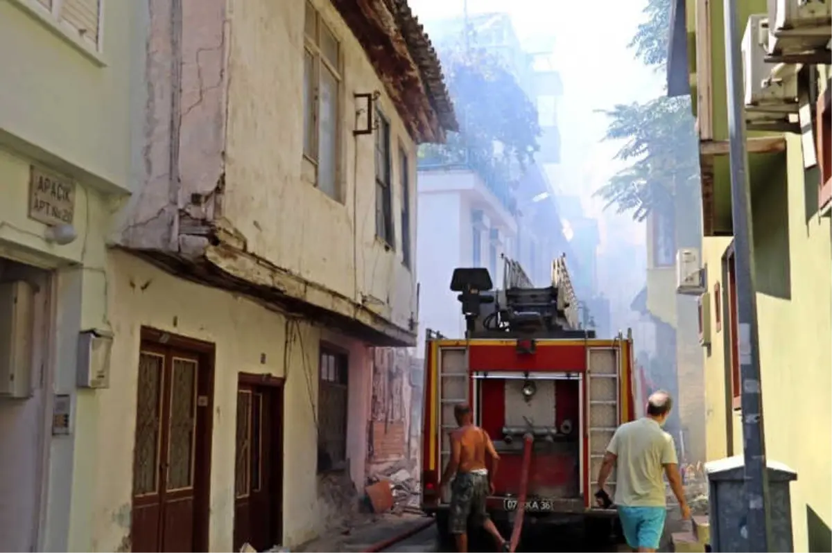 15 Gün Arayla Metruk Binada Çıkan Yangın Mahalleliyi Sokağa Döktü