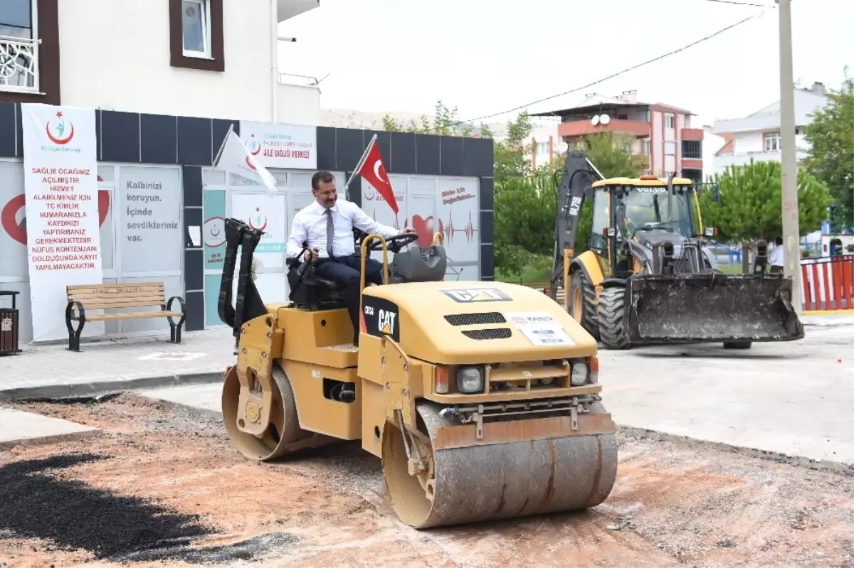 Başkan Yılmaz, Yolları Asfaltladı