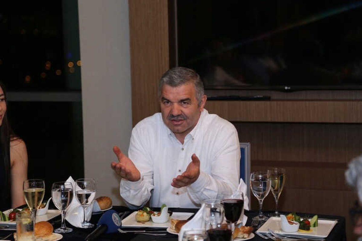 Erciyes\'e Ruslardan Sonra Ukraynalı Turistlerde Geliyor