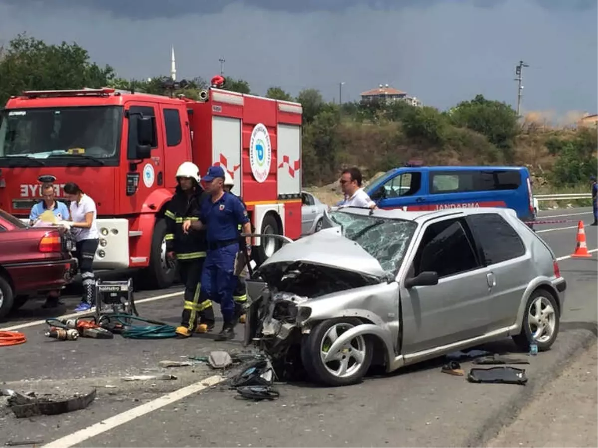 Şiddetli Yağış Kaza Getirdi: 1 Ölü, 4 Yaralı