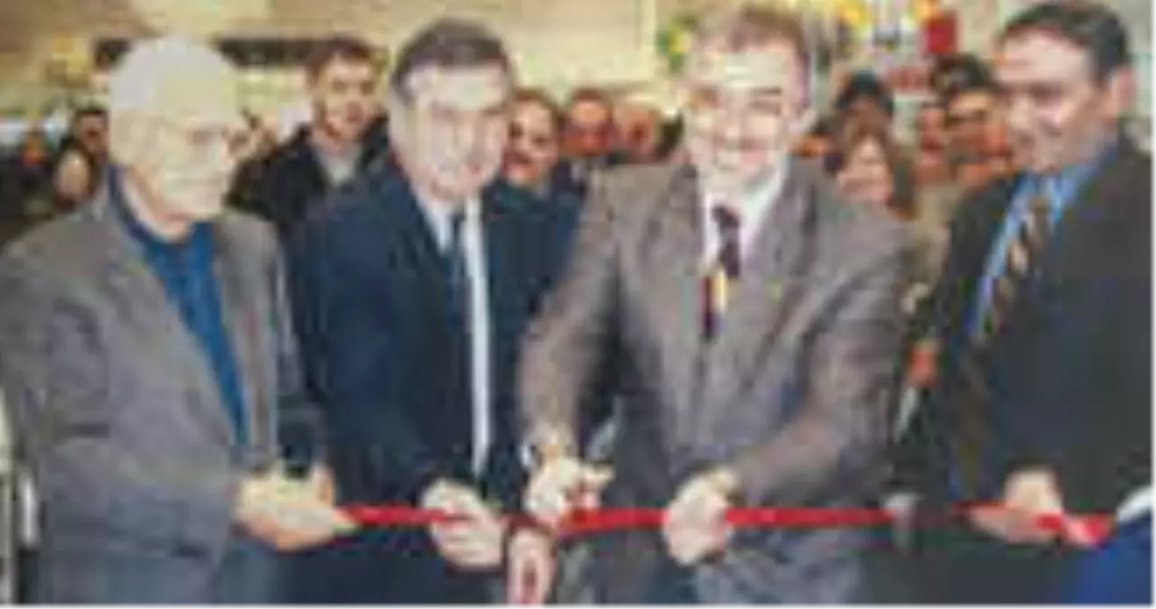 Tekzen 23 Yıllık Mağazasını Kapattı