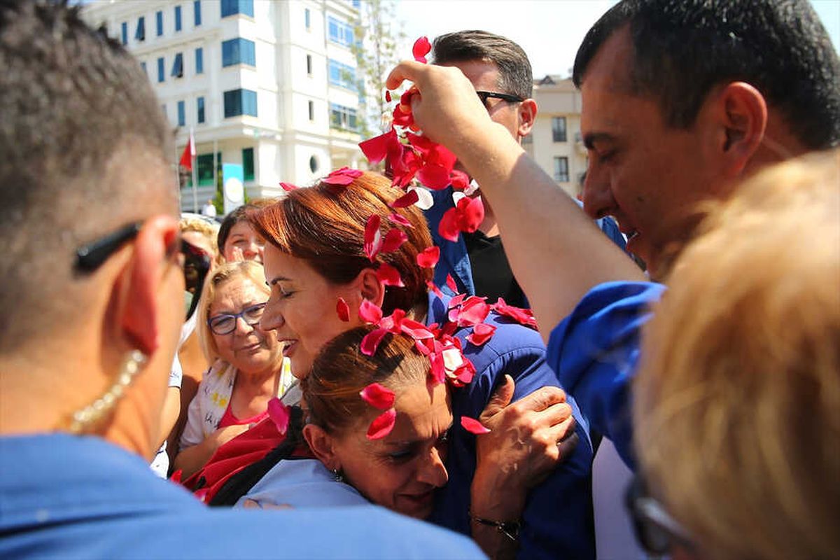 Akşener, Başkanlık Divanı\'nı Topladı