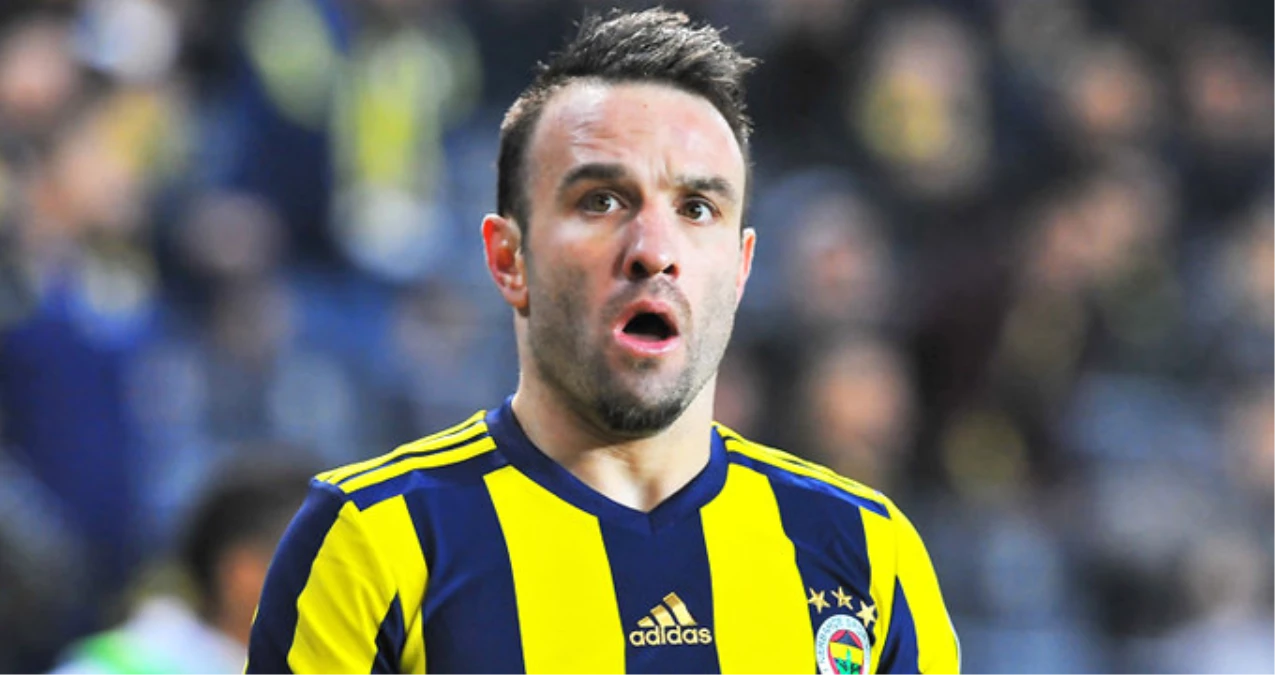 Fenerbahçe\'nin Başına Phillip Cocu\'nun Gelmesi Valbuena\'yı Mutlu Etti